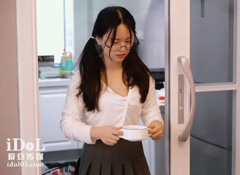 Cục cưng về quê ăn tết bị bố dượng đụ vì càng lớn càng ngon